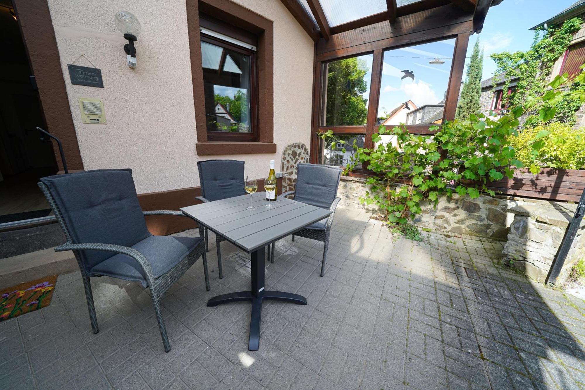 Haus Daniela Oberstadt Cochem Exterior photo