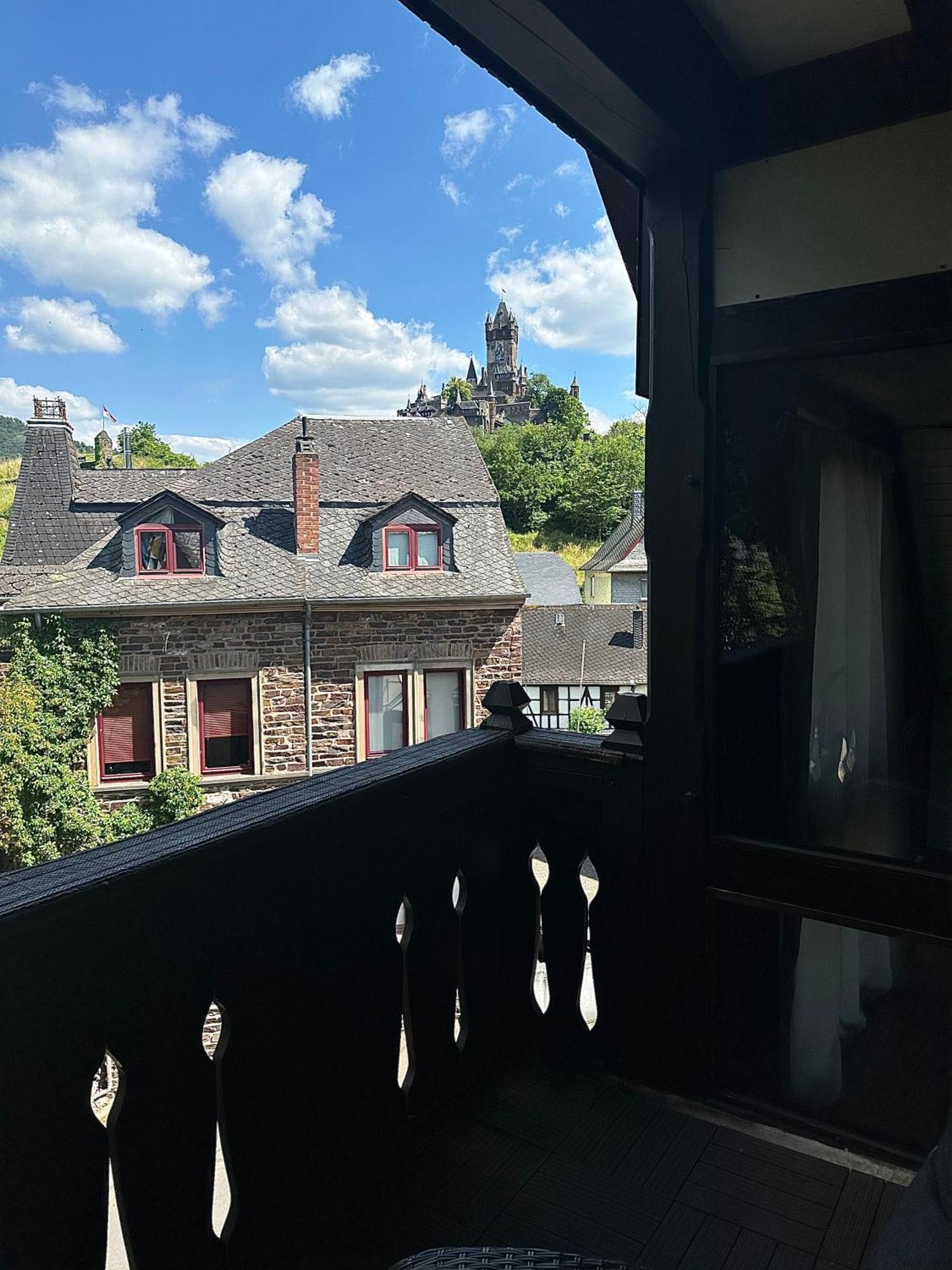 Haus Daniela Oberstadt Cochem Exterior photo